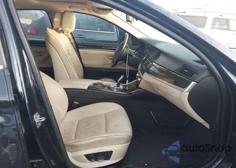 2013 BMW 528I z USA, uszkodzony, nr VIN WBAXG5C54DDY33648